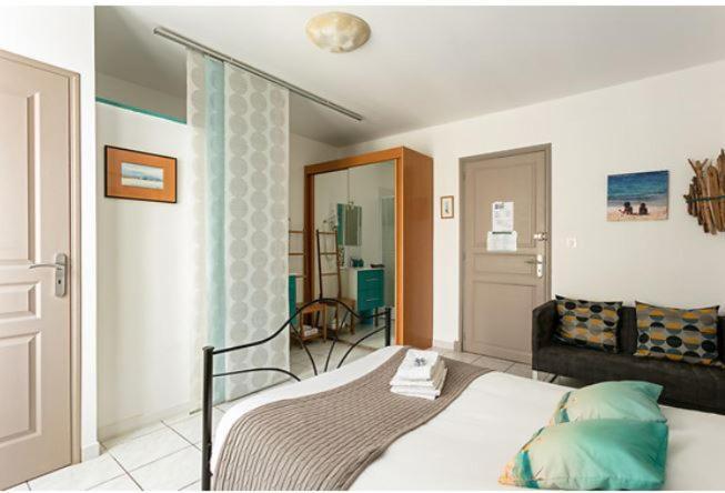 La Cle D'Or Bed & Breakfast Servian Bagian luar foto